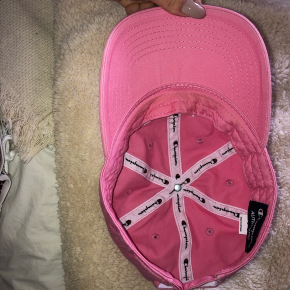 Champion hat - Picture 3 of 3